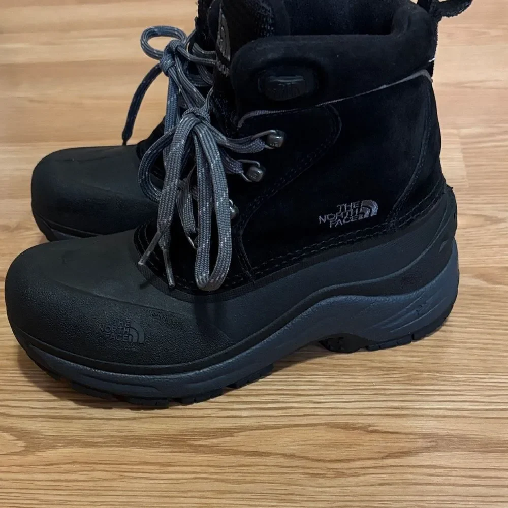 THE NORTH FACE CHILKAT WATERPROOF BOOTS